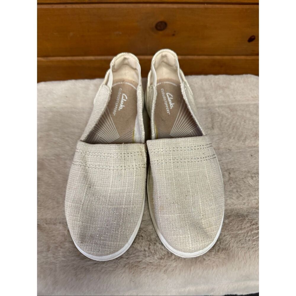 Clarks Women's Cloudsteppers Breeze Step II slip-on sneakers natural Sz 8.5 - Picture 6 of 7